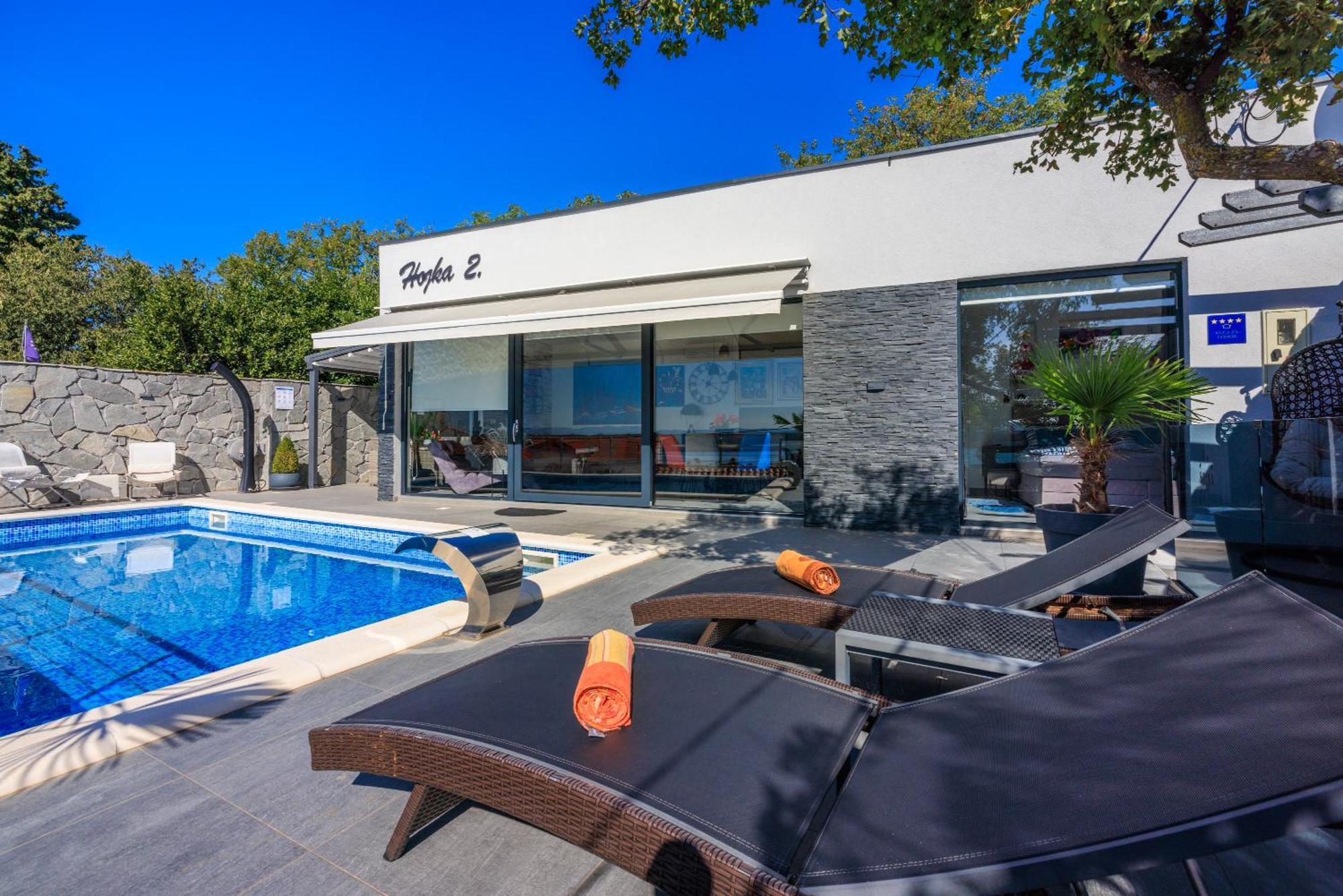 Holiday Home Hojka 2 Dramalj Exterior photo